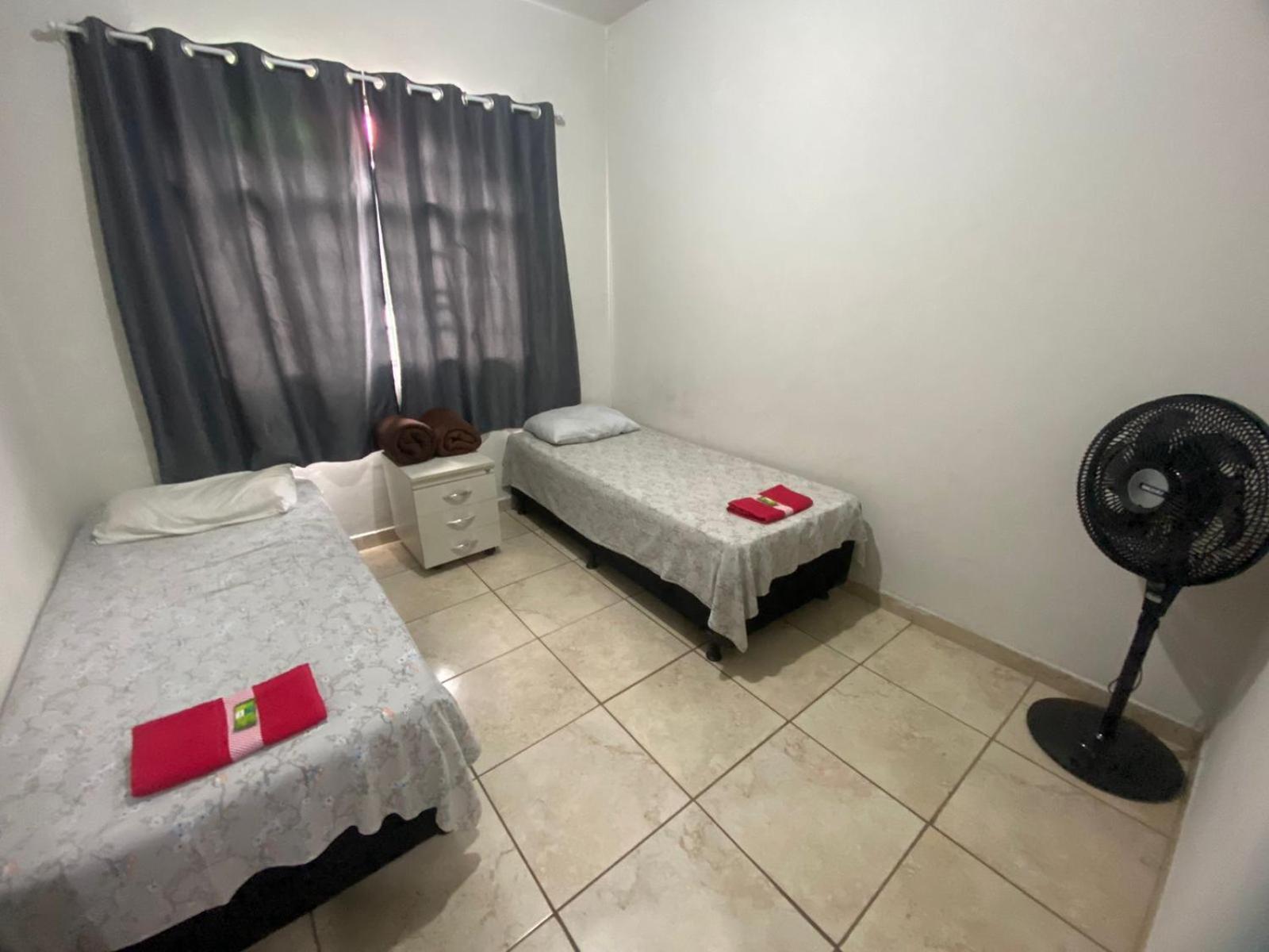 Casas de Temporadas - Hotel Recanto do Sossego Uberlândia Quarto foto