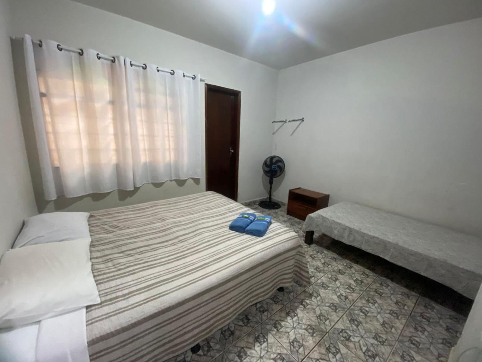 Casas de Temporadas - Hotel Recanto do Sossego Uberlândia Quarto foto